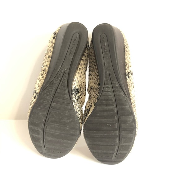 Cole Haan Emory 2 Bow Wedge Pump Roccia Snake 5.5 - Picture 7 of 9
